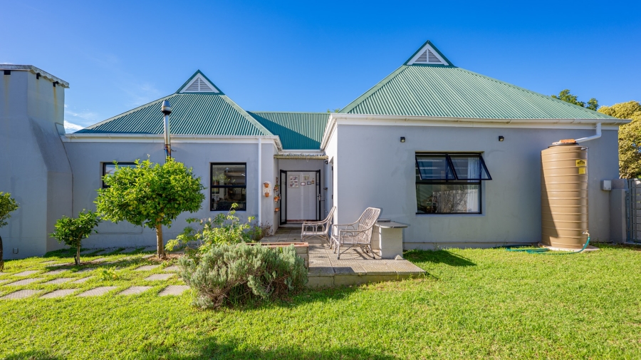 To Let 3 Bedroom Property for Rent in Bredasdorp Western Cape